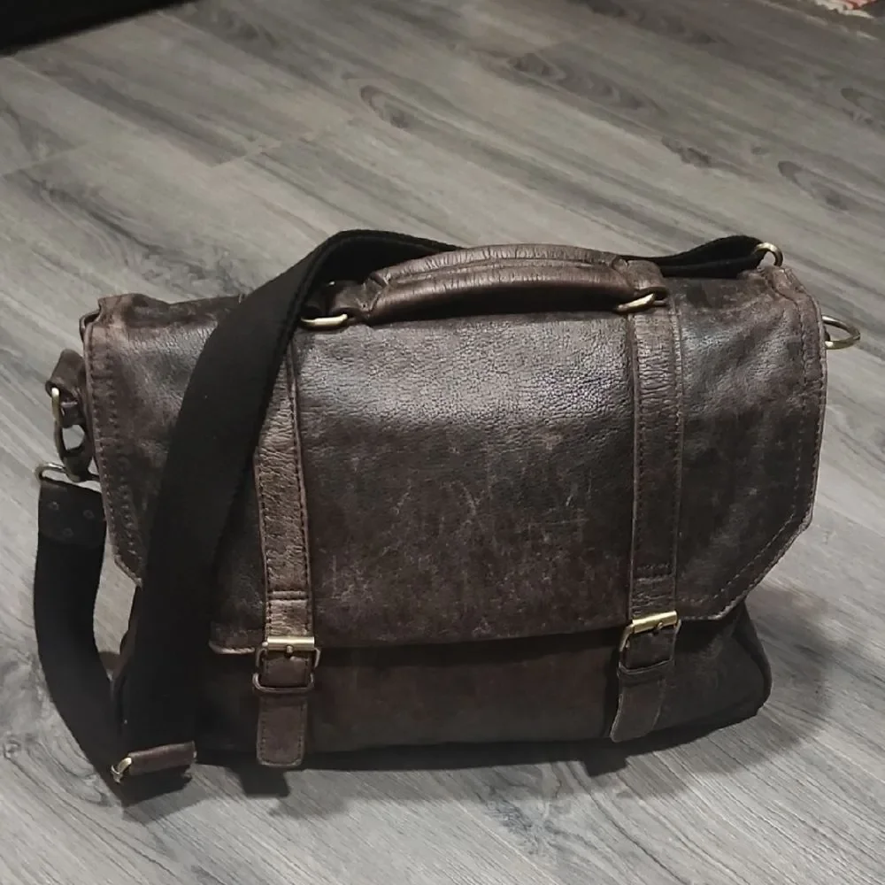 Vintage Distressed Leather Messenger Business Briefcase Bag